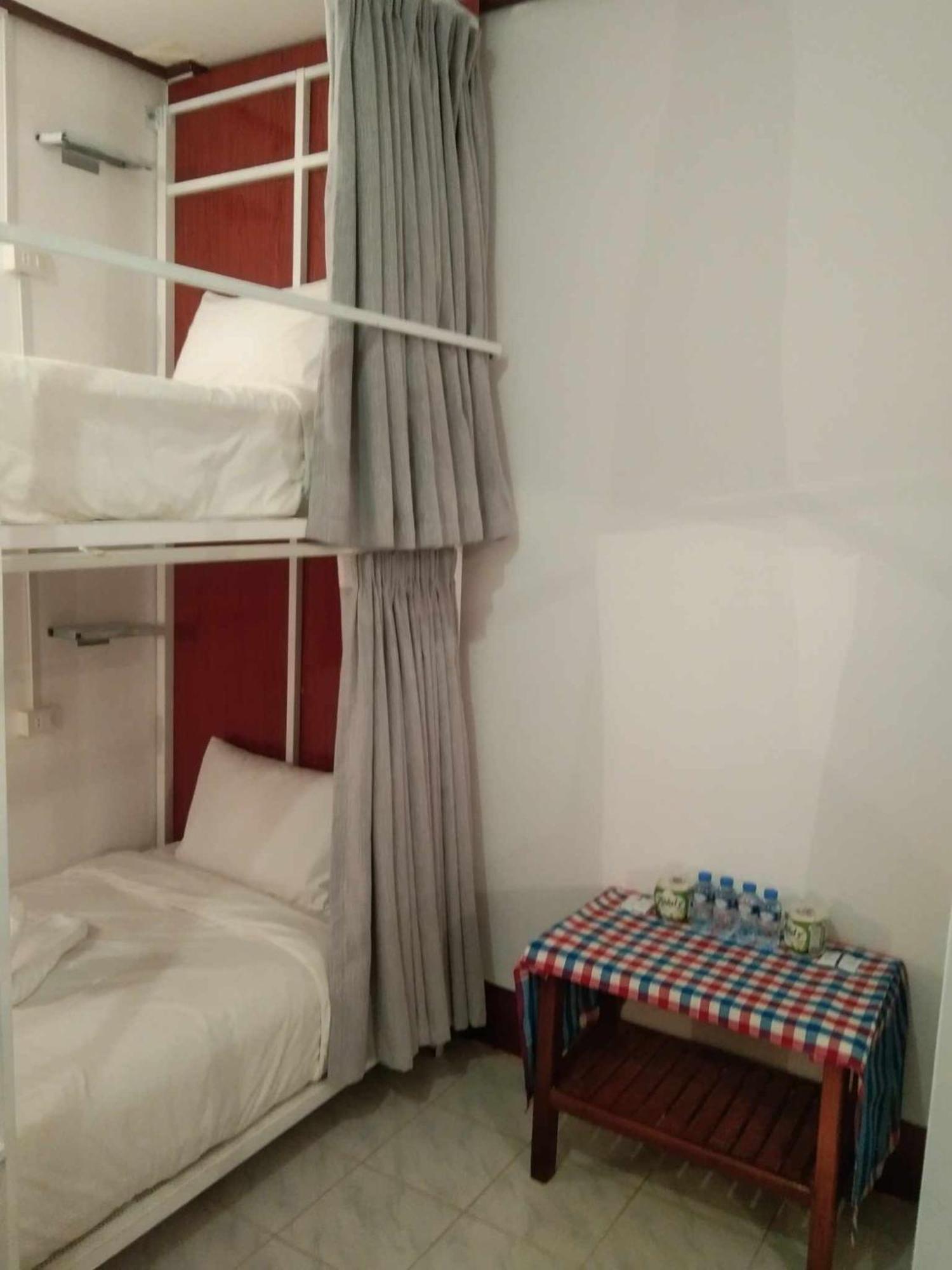 Thongdam Guesthouse บ้านออ ห้อง รูปภาพ