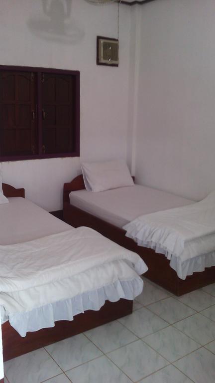 Thongdam Guesthouse บ้านออ ภายนอก รูปภาพ