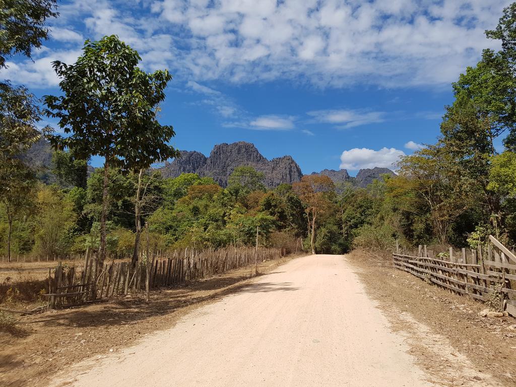 Thongdam Guesthouse บ้านออ ภายนอก รูปภาพ